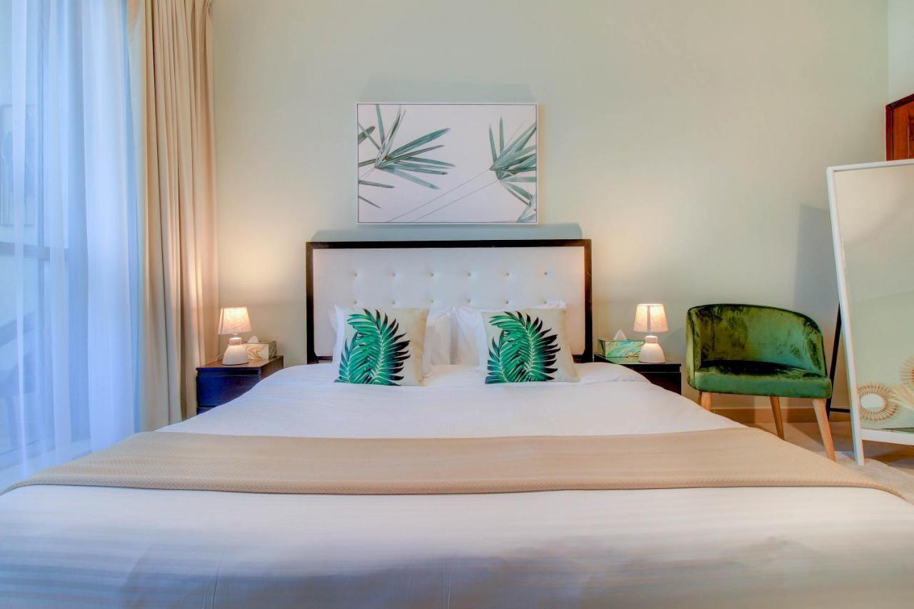 Durrani Homes - Luxurious Near Mall With Pool View Appartement Dubai