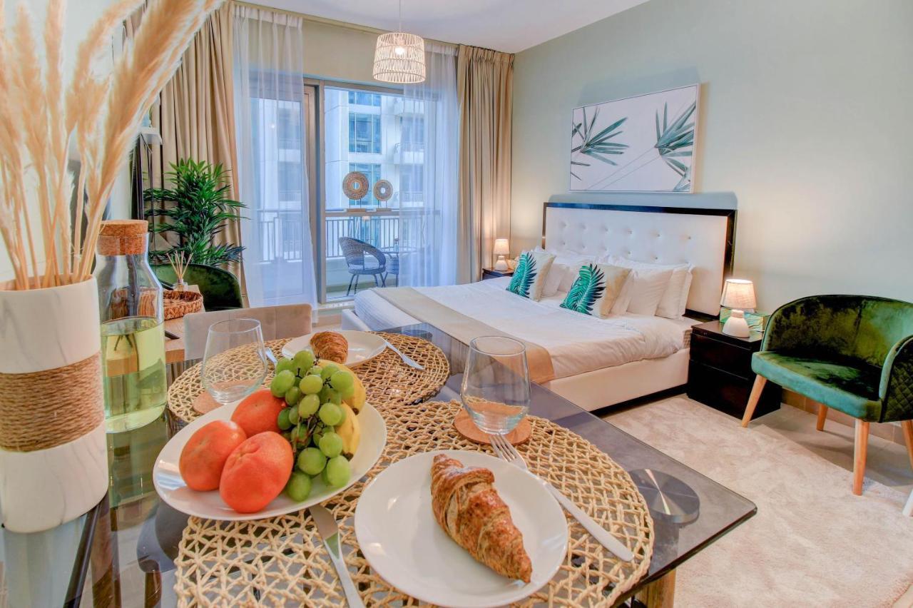 Appartement Durrani Homes - Luxurious Near Mall With Pool View Dubai